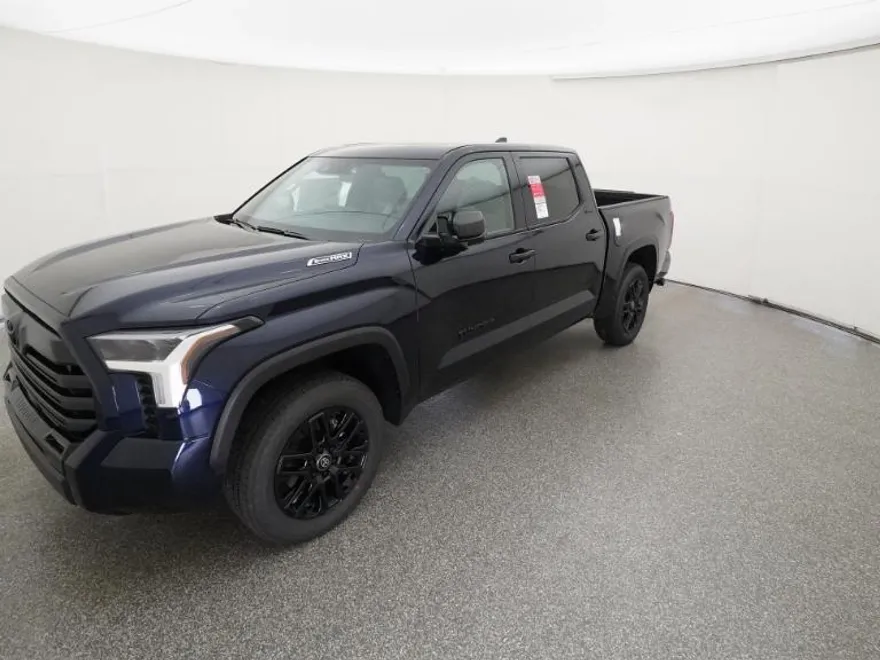 2026 Toyota Tundra Limited Platinum photo 1