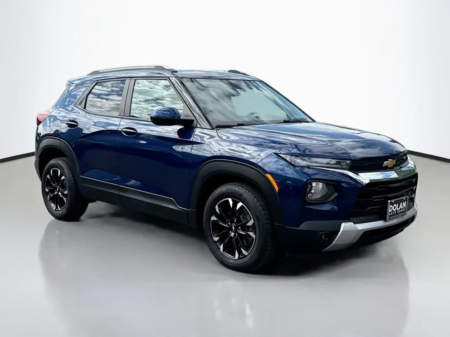 2023 Chevrolet Trailblazer LT photo 1