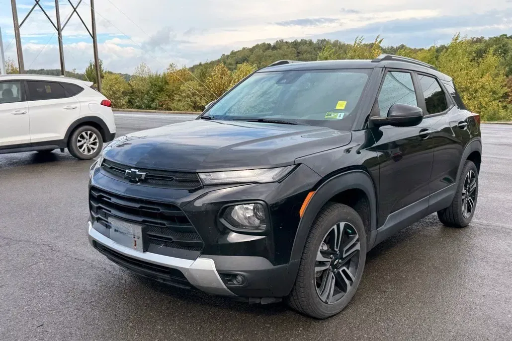 2021 Chevrolet Trailblazer LT photo 1