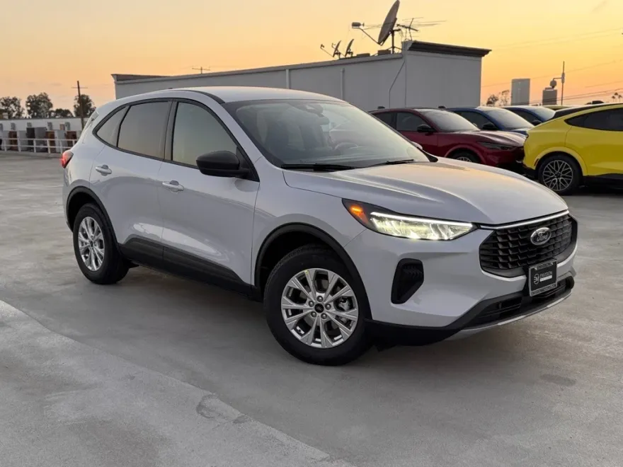 2025 Ford Escape Active photo 1