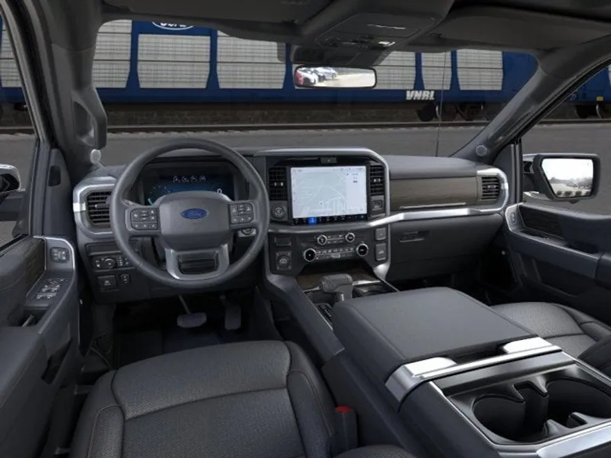 2025 Ford F-150 Lariat photo 1