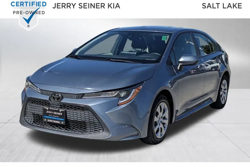 2022 Toyota Corolla LE photo 1