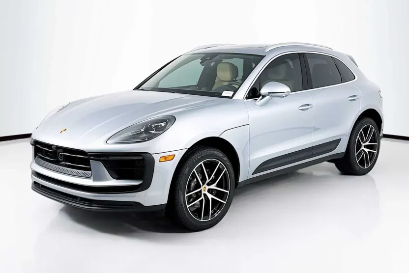 2025 Porsche Macan S photo 1