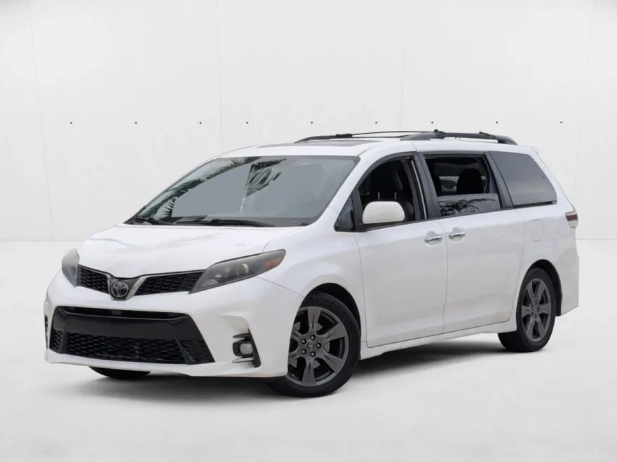 2020 Toyota Sienna photo 1