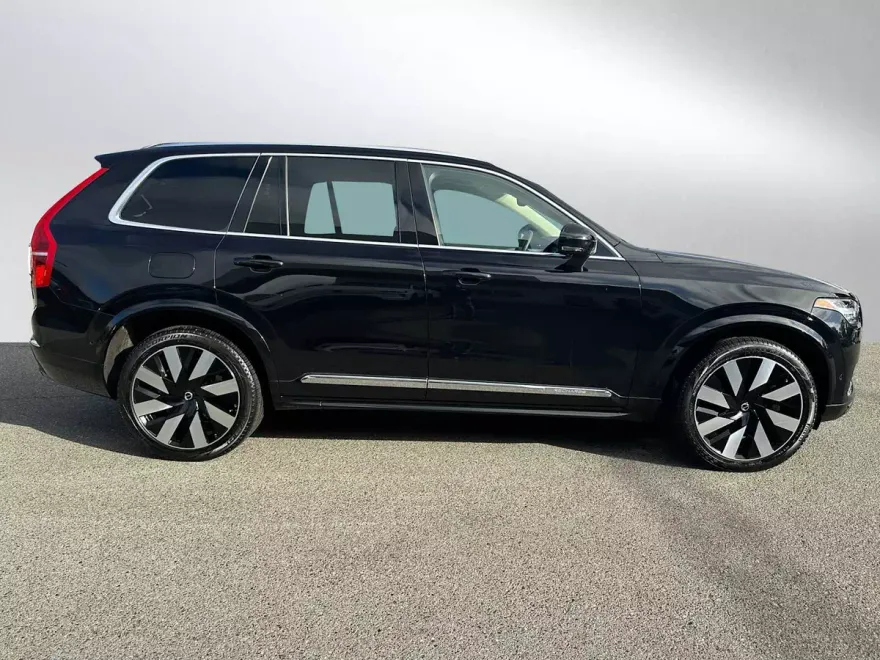 2023 Volvo XC90 Recharge Ultimate photo 1
