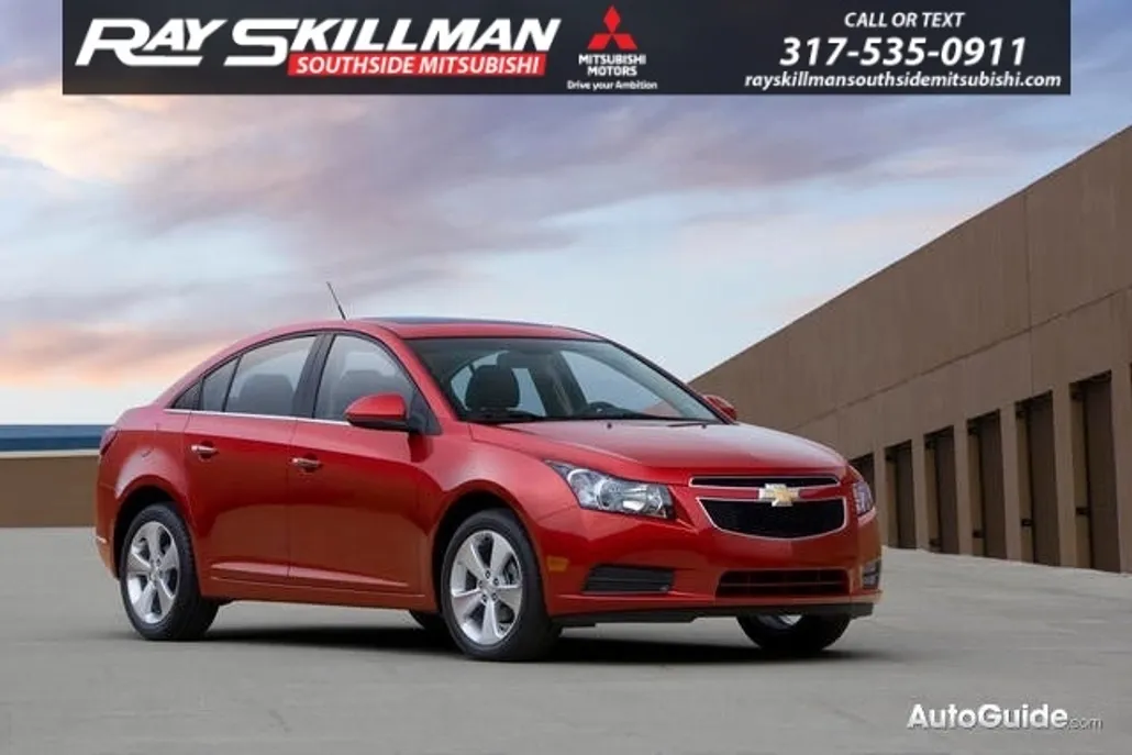 2011 Chevrolet Cruze LT photo 1