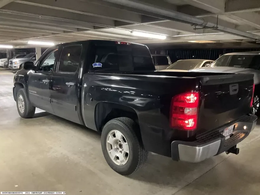 2011 Chevrolet Silverado 1500 LT photo 1