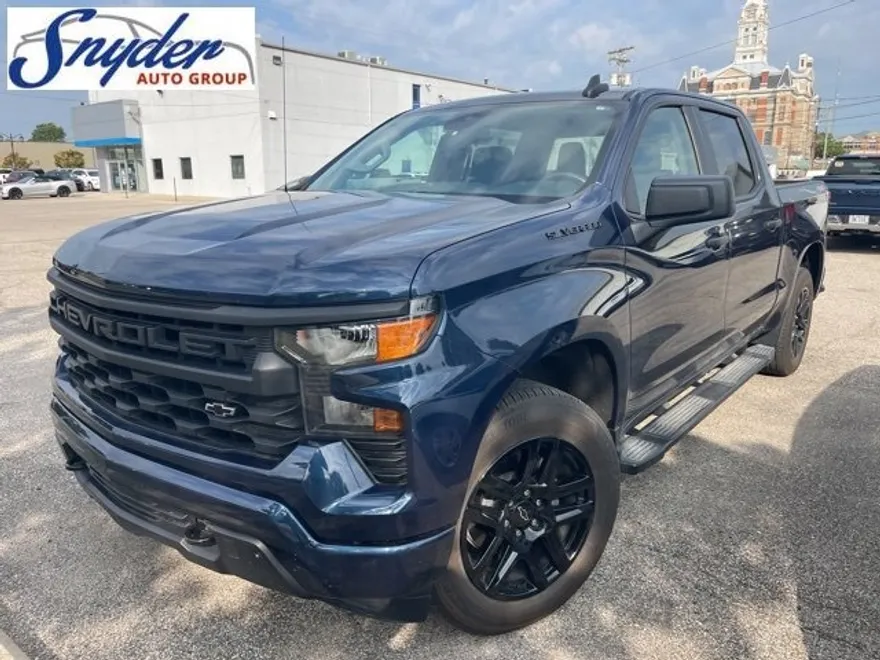 2022 Chevrolet Silverado 1500 Custom photo 1