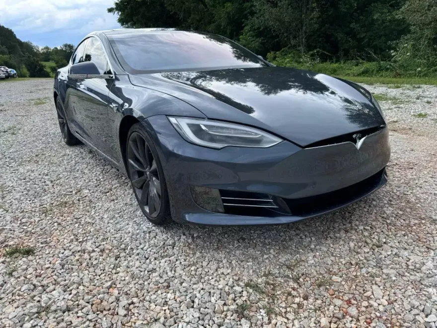 2017 Tesla Model S 75 photo 1