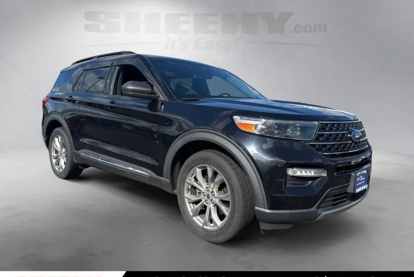 2020 Ford Explorer XLT photo 1