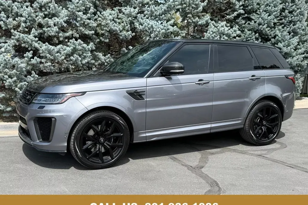 2021 Land Rover Range Rover Sport SVR photo 1
