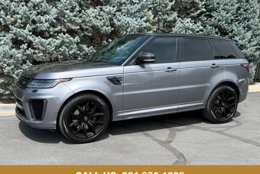 2021 Land Rover Range Rover Sport SVR photo 1