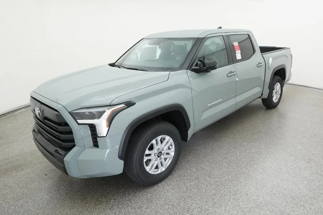2026 Toyota Tundra SR5 CrewMax photo 1