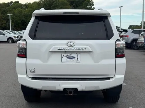 2016 Toyota 4Runner SR5 Premium photo 4