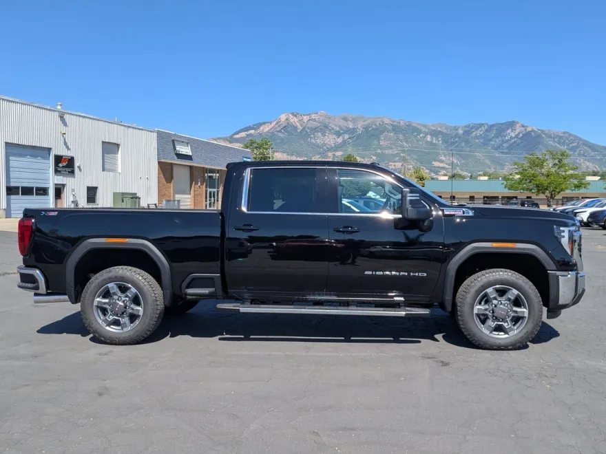 2025 Gmc Sierra 2500 HD SLE photo 1