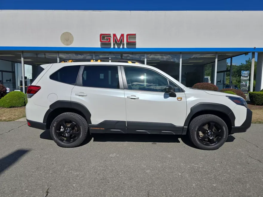 2022 Subaru Forester Wilderness photo 1