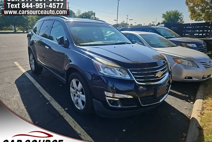 2016 Chevrolet Traverse 1LT photo 1