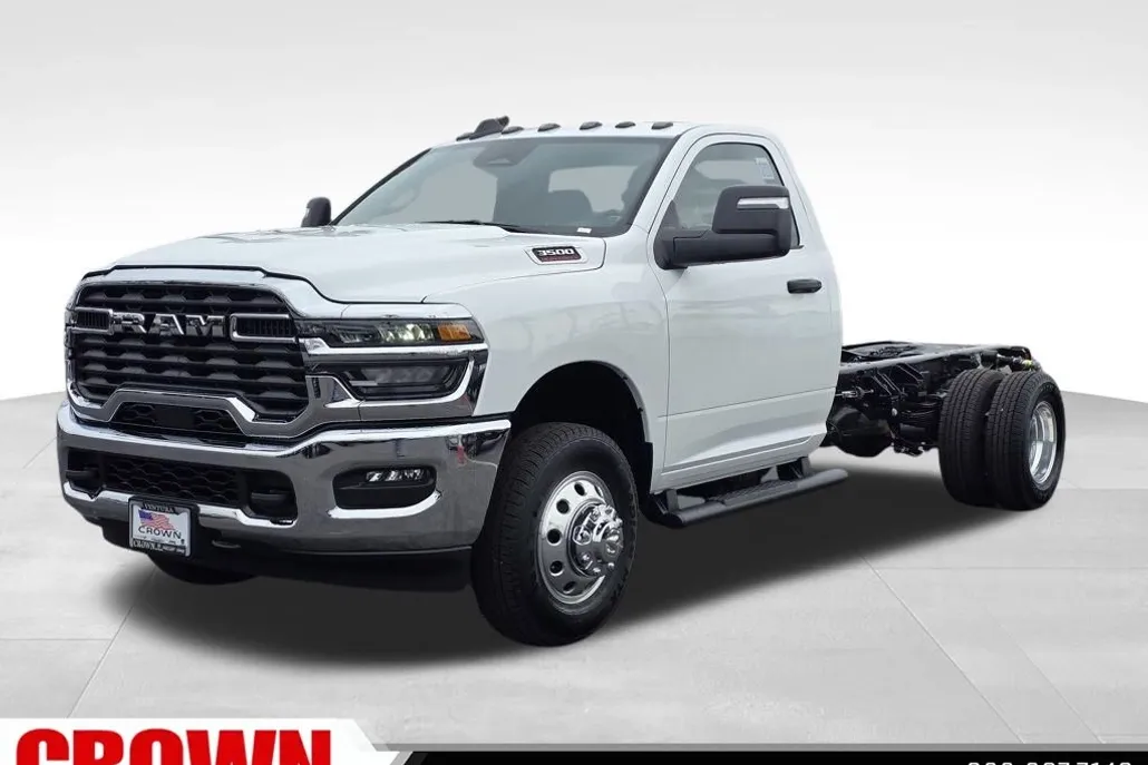 2026 Ram 3500 Tradesman photo 1