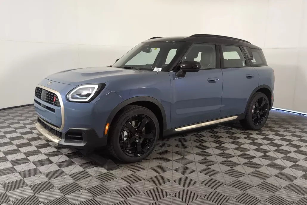 2026 Mini Countryman S ALL4 photo 1