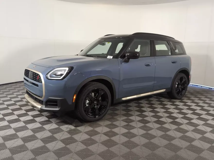 2026 Mini Countryman S ALL4 photo 1