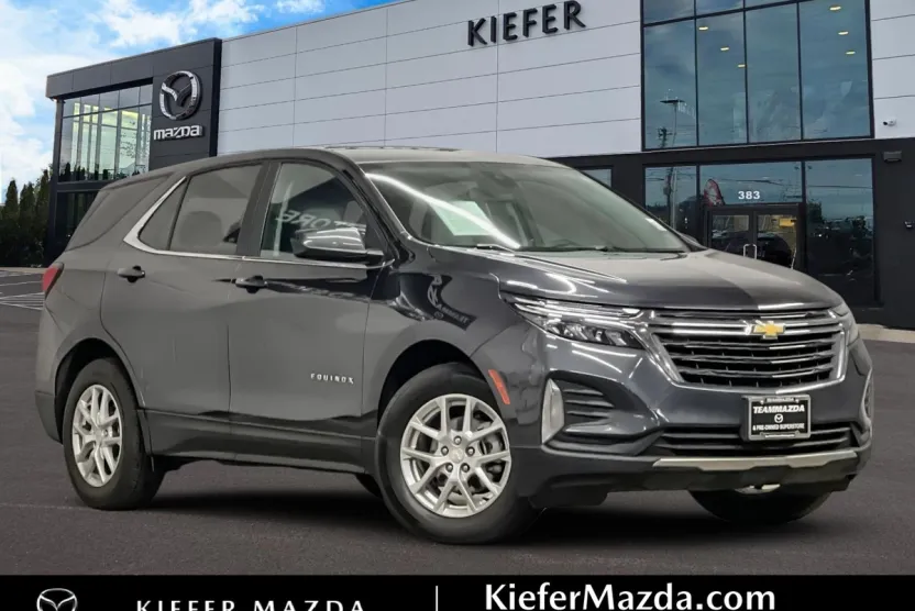 2022 Chevrolet Equinox LT photo 1