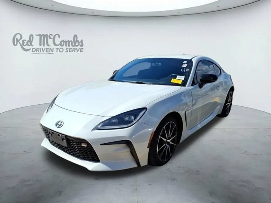 2023 Toyota GR86 photo 1