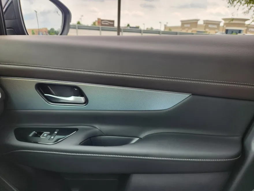 2025 Nissan Murano Platinum photo 1