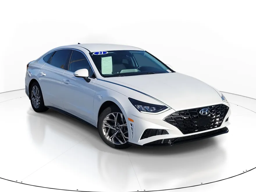 2021 Hyundai Sonata SEL photo 1