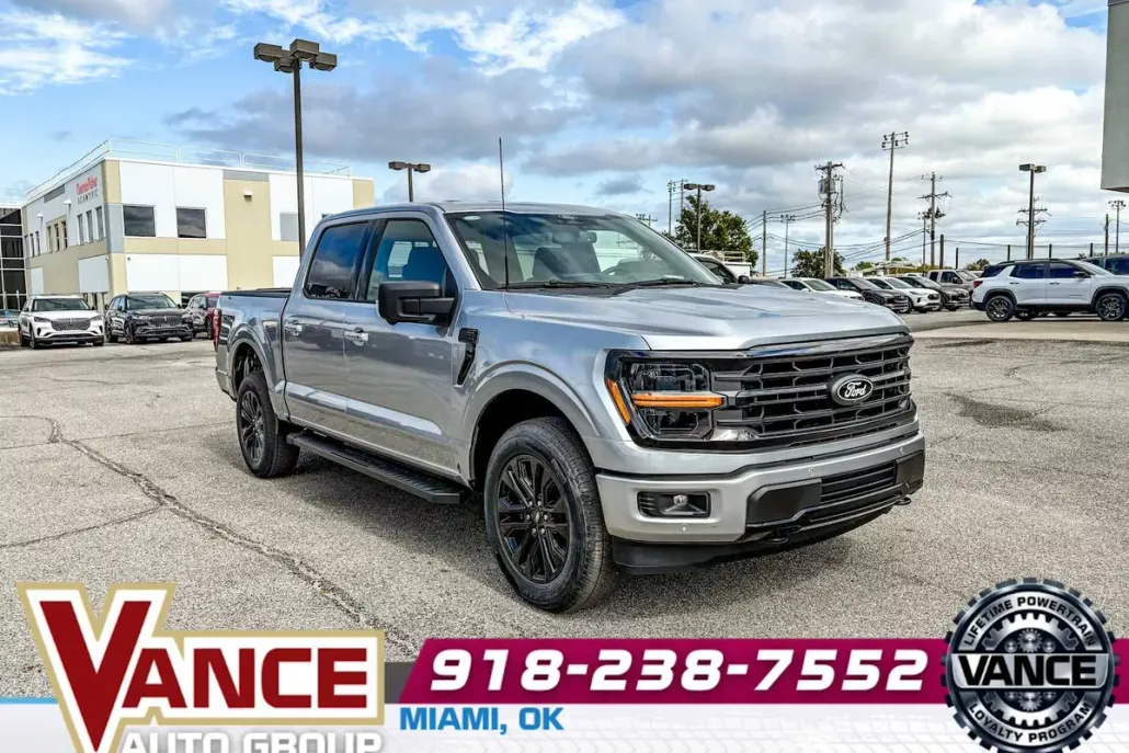 2025 Ford F-150 XLT photo 1