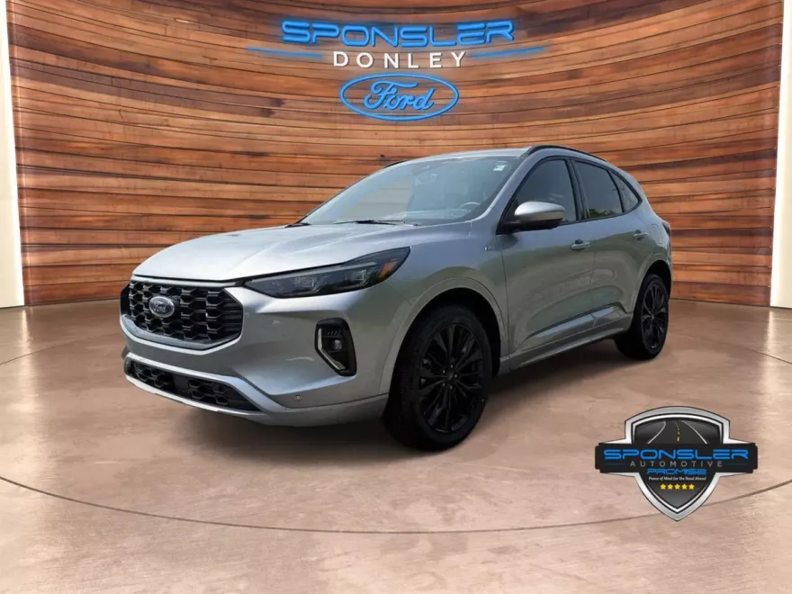 2023 Ford Escape ST-Line Elite photo 1