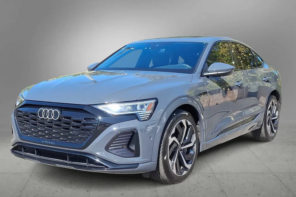 2024 Audi Q8 E-tron line Premium Plus photo 1