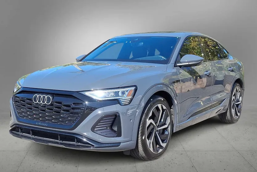 2024 Audi Q8 E-tron line Premium Plus photo 1
