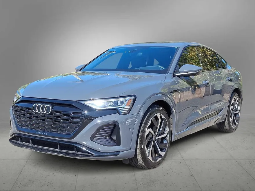 2024 Audi Q8 E-tron line Premium Plus photo 1