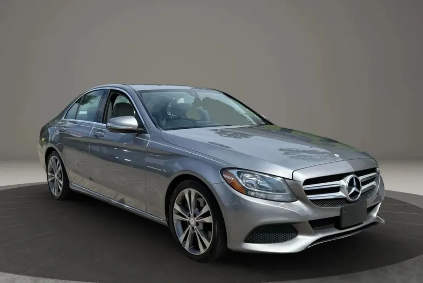 2015 Mercedes Benz C Sedan 300 photo 1