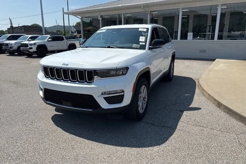 2022 Jeep Grand Cherokee Limited photo 1
