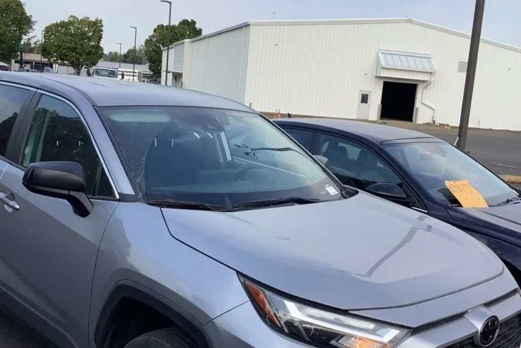 2024 Toyota RAV4 LE photo 1