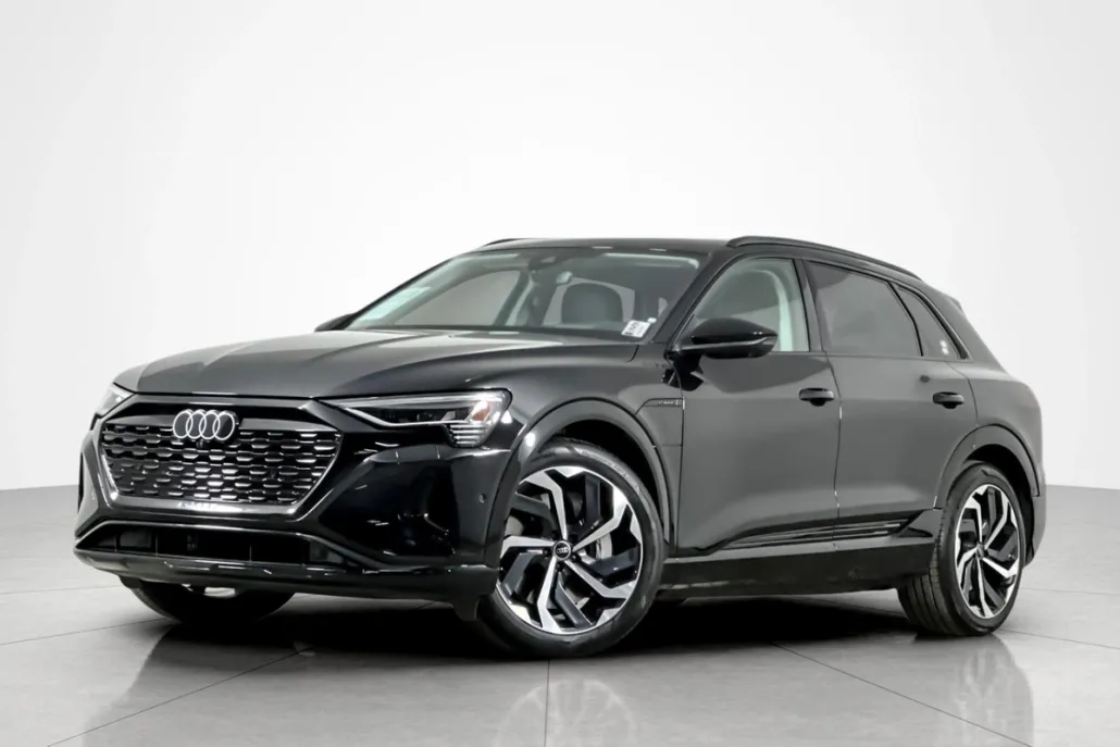 2024 Audi Q8 E-tron Prestige photo 1