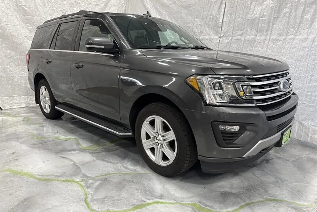 2020 Ford Expedition XLT photo 1