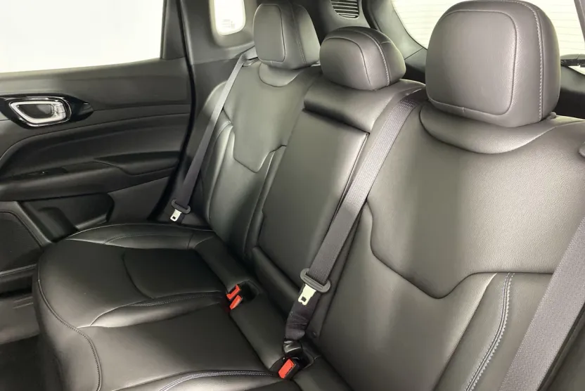 2025 Jeep Compass Limited photo 1