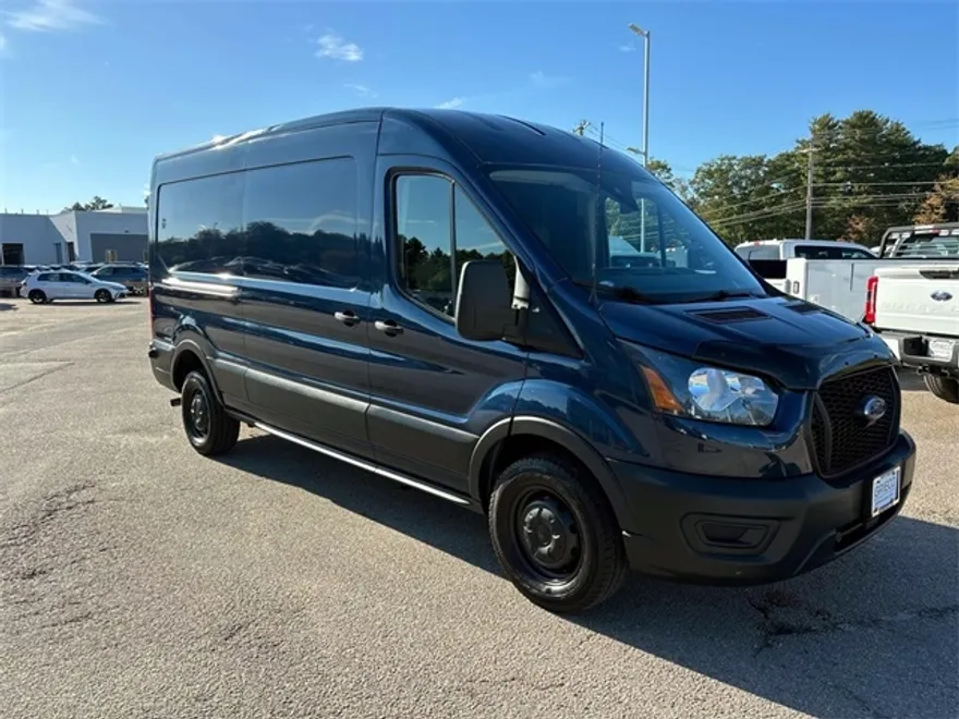 2022 Ford Transit photo 1