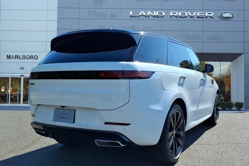 2025 Land Rover Range Rover Sport SE photo 1