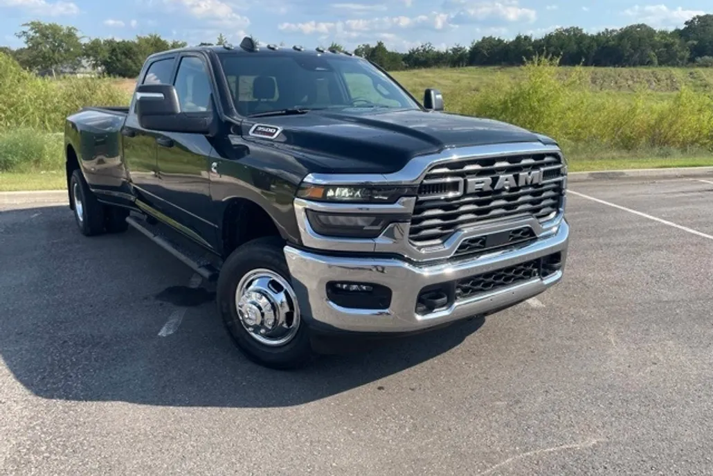 2026 Ram 3500 Tradesman photo 1