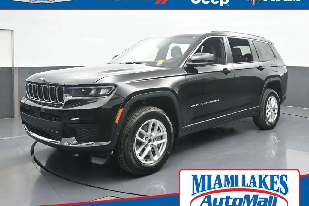 2025 Jeep Grand Cherokee Laredo photo 1