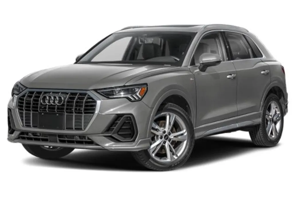 2023 Audi Q3 45 TFSI S line Premium photo 1