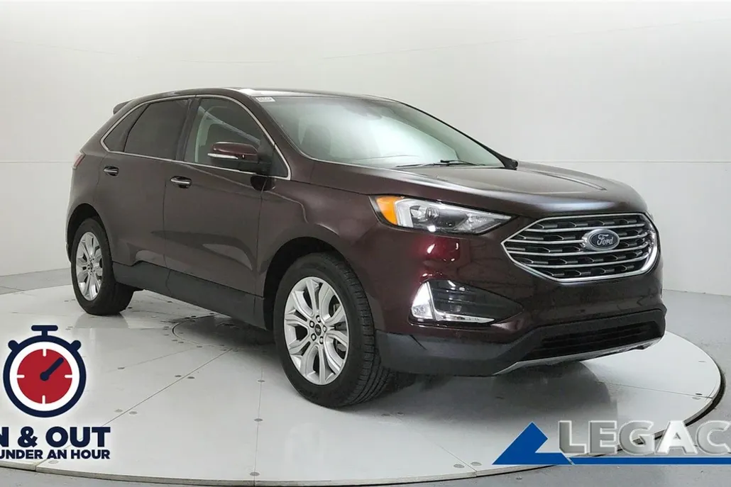 2024 Ford Edge Titanium photo 1