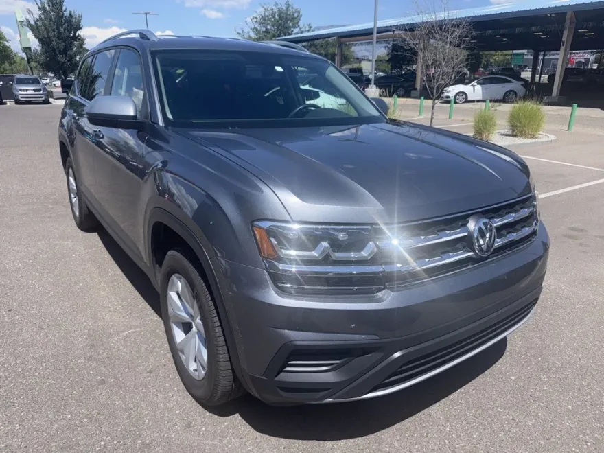 2019 Volkswagen Atlas S photo 1