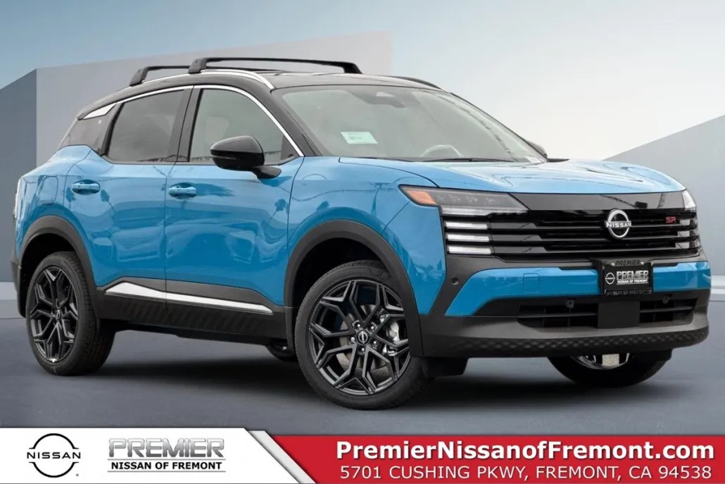 2026 Nissan Kicks SR photo 1