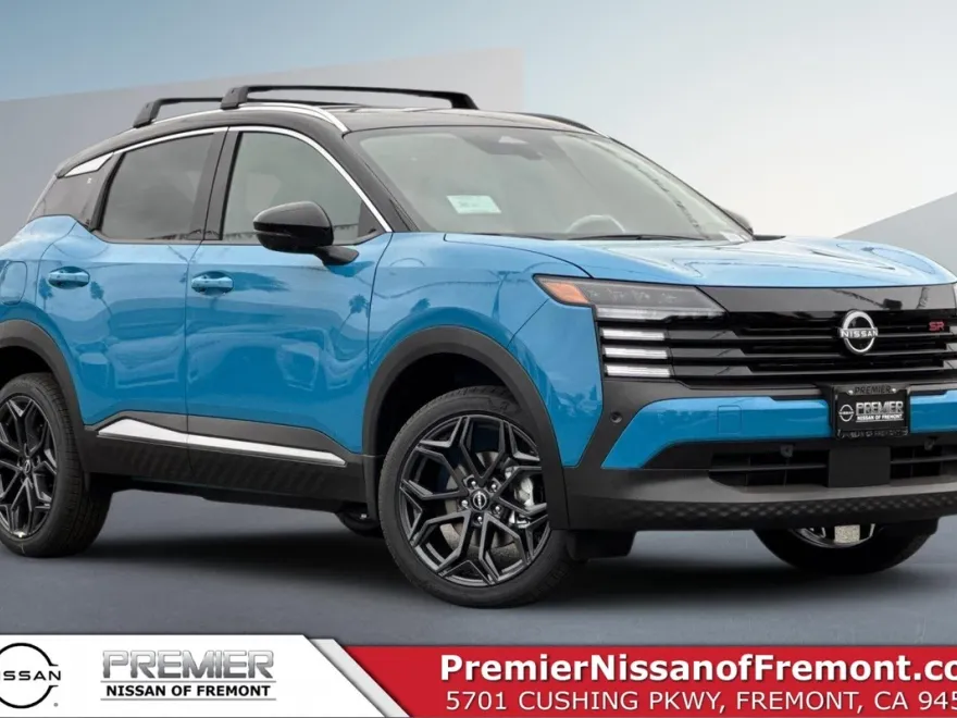 2026 Nissan Kicks SR photo 1