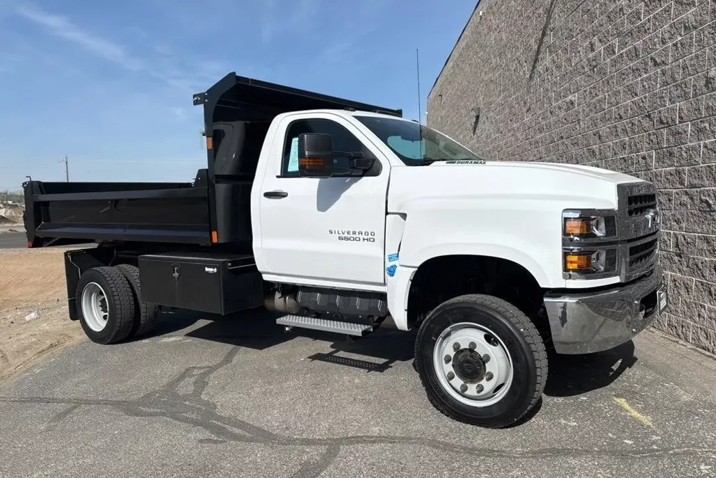 2024 Chevrolet Silverado 5500HD Work Truck photo 1