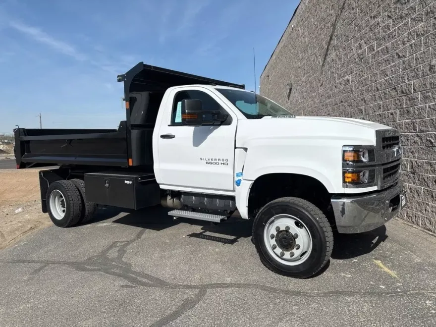 2024 Chevrolet Silverado 5500HD Work Truck photo 1